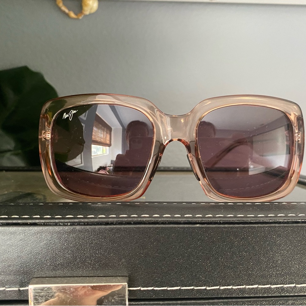 Maui Jim’s sunglasses brand new